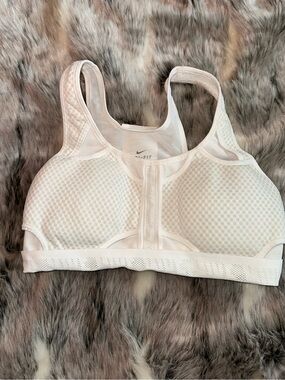 Nike Women's White Dri-Fit Swoosh waffle Sports Bra sz small